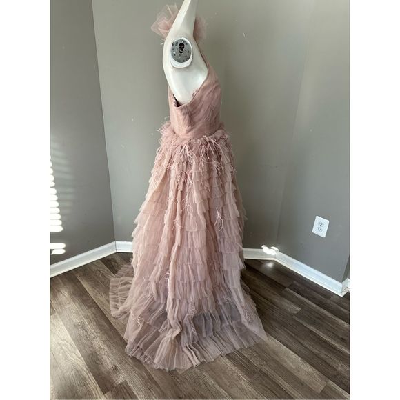 MAC DUGGAL ONE SHOULDER FAUX BOW FEATHER TIERED A LINE GOWN - Picture 7 of 11